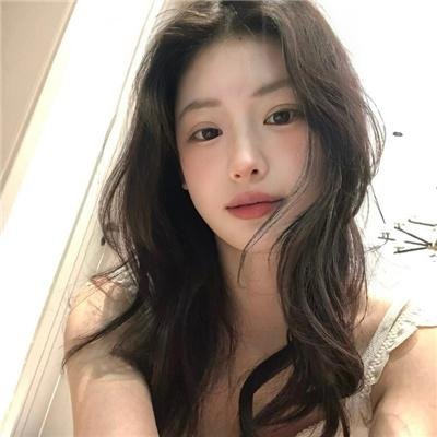 飘动的红丝带
